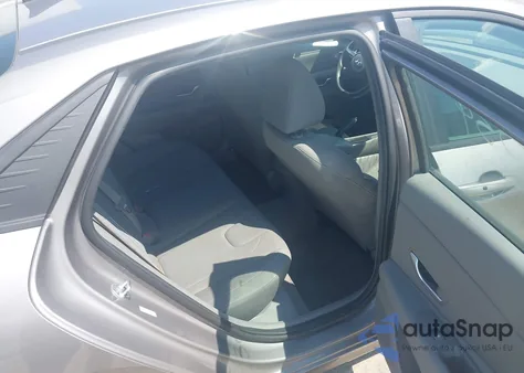 2022 Hyundai Elantra Sel z USA, uszkodzony, nr VIN KMHLM4AG1NU355534